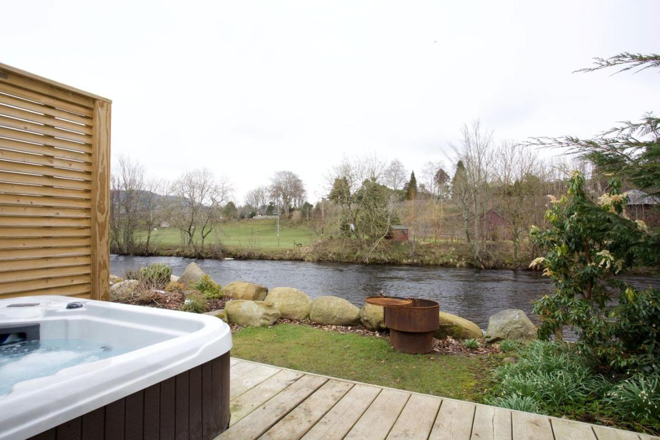 Braidhaugh Holiday Lodge And Glamping Park Crieff Exterior foto